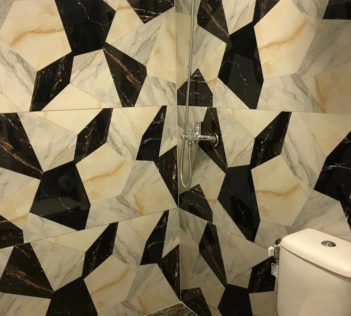 Geni Guest House Gjirokaster Albania